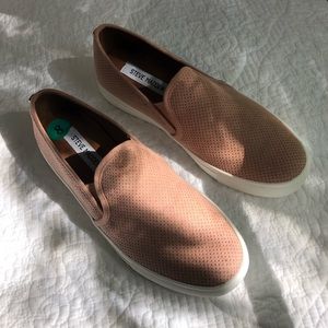 NWOB Steve Madden Zarayy Slip-Ons Sz 8